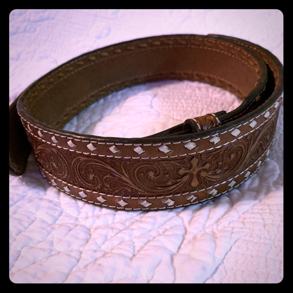 Men’s Nocona belt Size 32